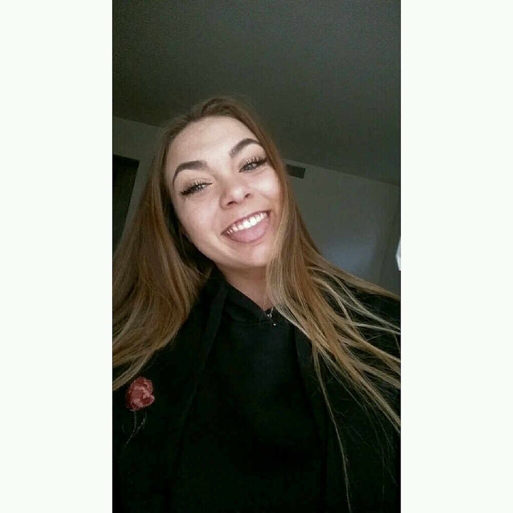 Meet your Posher, Bianca